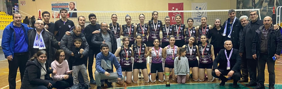 Akhisargücü Voleybol Türkiye’de en iyiler arasında