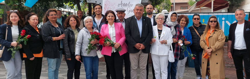 İyi Parti Manisa Milletvekili Adayı Av. Aslı Öz Anneler Gününü kutladı