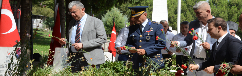 Akhisar’da 15 Temmuz 7. yılında anıldı