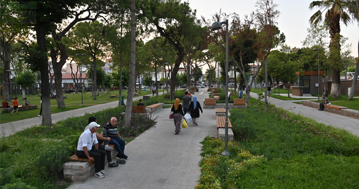 Akhisarlılar Şehit Necdi Şentürk Parkı’nı Çok Beğendi