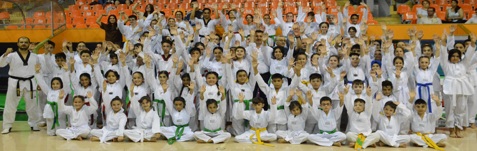 Taekwon-do kuşak sınavında 65 sporcu ter döktü