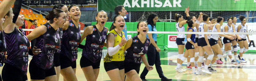 Voleybolda Bergama Belediye, Akhisargücü’nü 3-0 mağlup etti