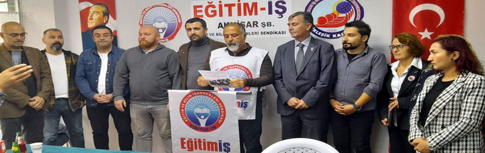 Eğitim-İş öğretmenlerin durumları ile ilgili farkındalık yaratmak için iş bıraktı