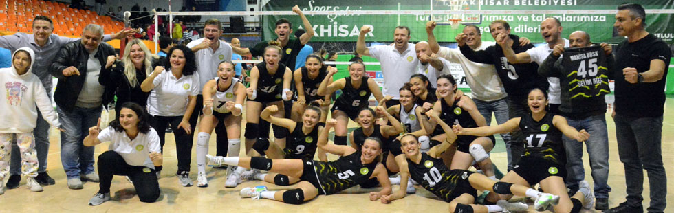 Manisa BŞB Kadın Voleybol, Akhisar Belediye’yi 3-2 mağlup etti