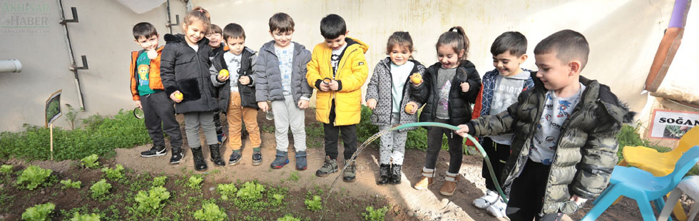 Akhisar Belediyesi Mahalle Kreşleri Çocukların Hizmetinde