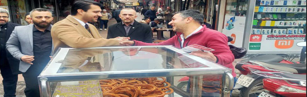 Hızır Şenol, Akhisar sokaklarını karış karış gezmeye devam ediyor