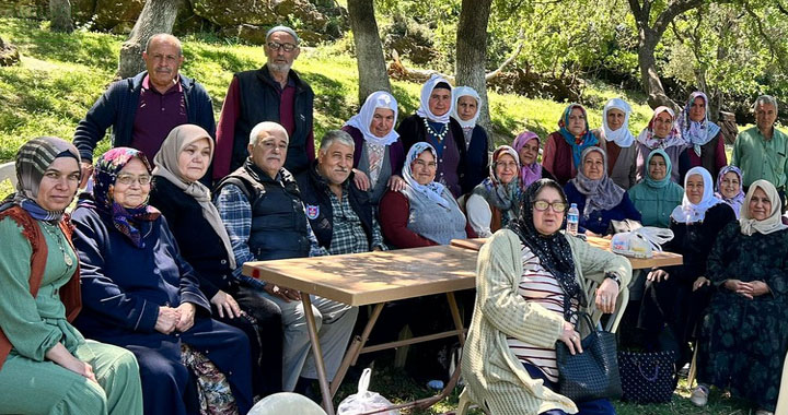 Hac ve Umreciler, Gökçeahmet mahallesinde bir araya geldiler