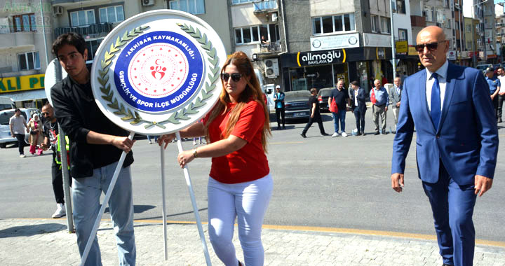 19 Mayıs Atatürk'ü Anma Gençlik ve Spor Bayramı Kortej Yürüyüşü ile başladı