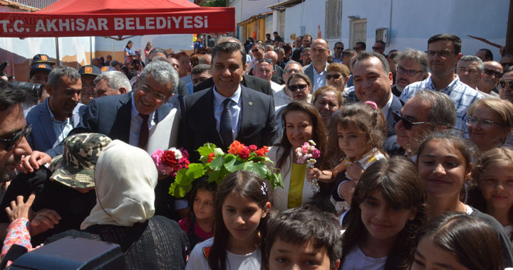 Akhisar 565. Çağlak Festivali törenle açıldı