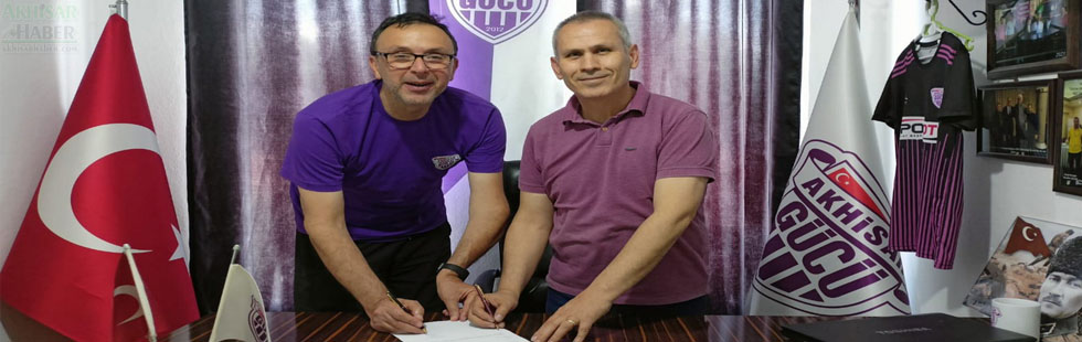 Akhisargücü SK Voleybol branşı Milli Antrenör Aydın Bilgiç'e teslim