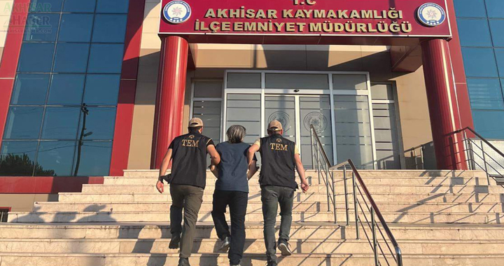 Polis, 3 yıldır aranan FETÖ Terör Örgütü firarisini yakaladı