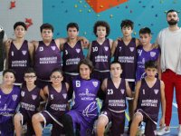 Akhisargücü U14 Erkek Basketbol Takımı Rakip Tanımıyor