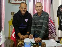 Akhisargücü Voleybol Takımı Turgay Dündar'a Emanet