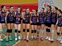 Akhisargücü Küçük Kız Voleybol Takımı süper