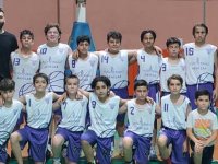 Akhisargücü U12 erkek basketbol takımı grubunda namağlup şampiyon oldu