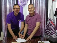Akhisargücü SK Voleybol branşı Milli Antrenör Aydın Bilgiç'e teslim
