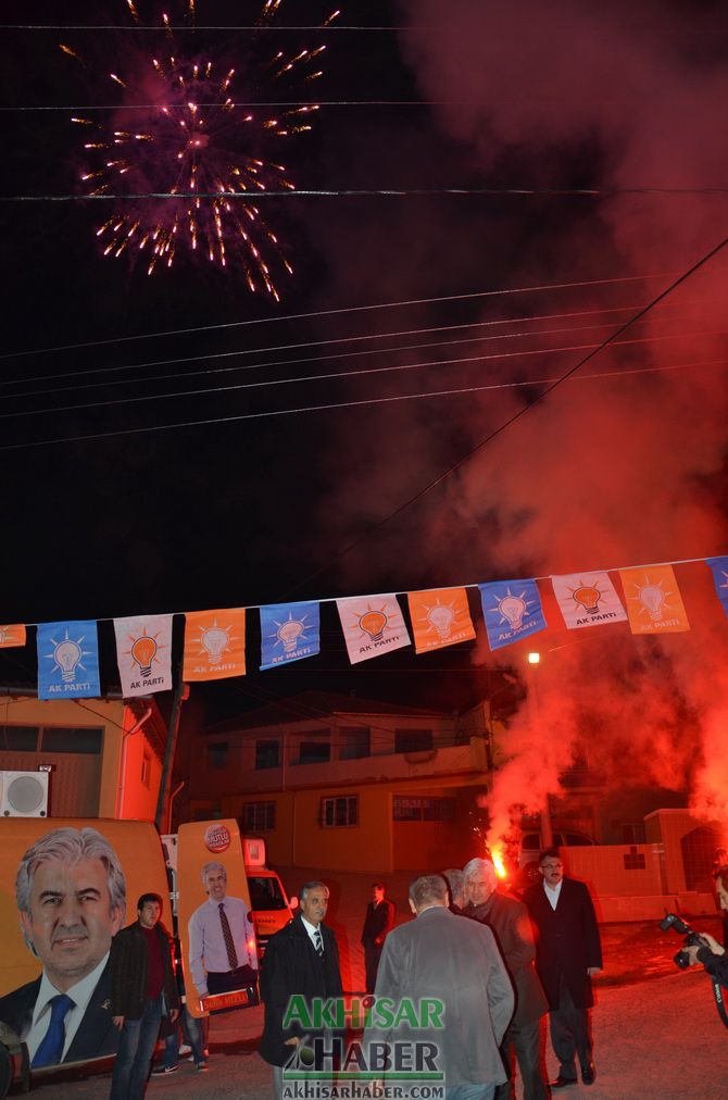 AK Parti Akhisar Belediye Başkan Adayı Salih Hızlı; Önümüzdeki Dönem Altın Çağ Olacak