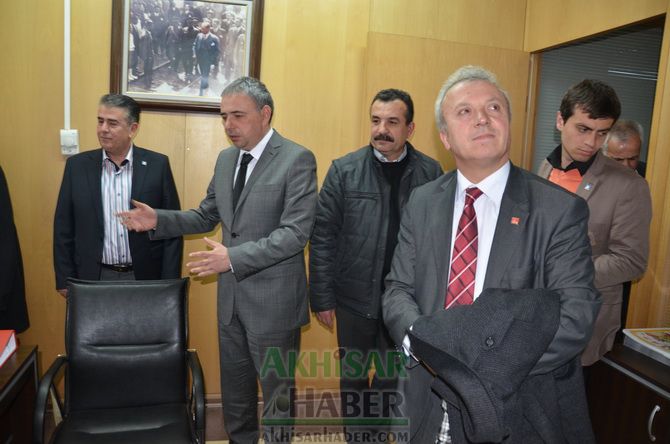 CHP Başkan Adayı Bakırlıoğlu’ndan, Akhisar Belediyesi’ne Ziyaret