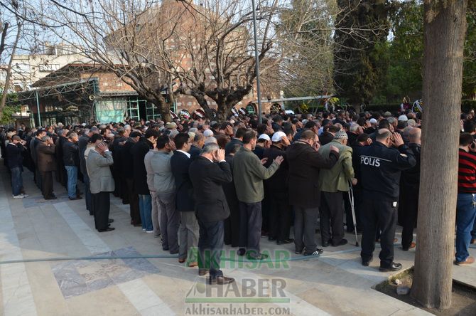 Akhisarlı İş Adamı Bülent Birer Hastalığına Yenil Düştü