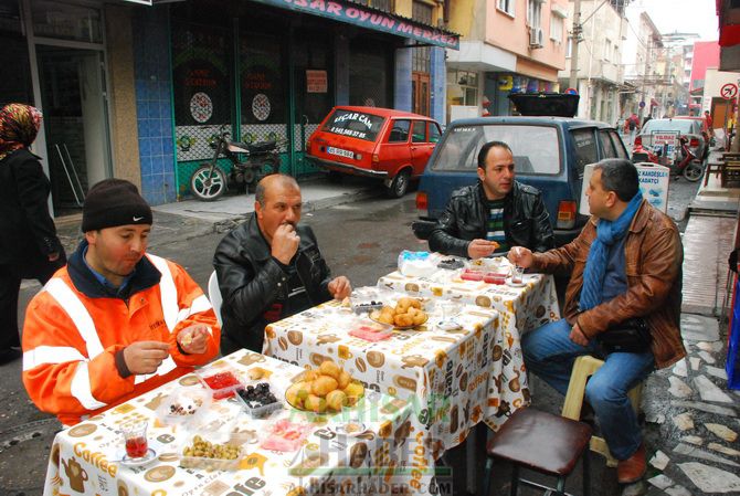 Grafikir Matbaa Bir Yaşında