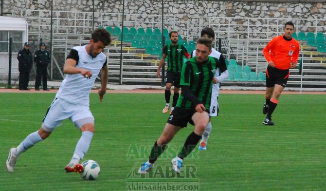 Akhisarlı Gençler, Nazilli'yi 2-1 Mağlup Etti