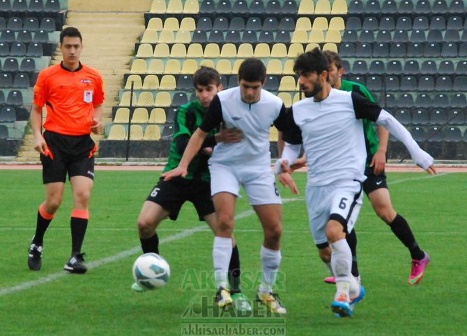 Akhisarlı Gençler, Nazilli'yi 2-1 Mağlup Etti