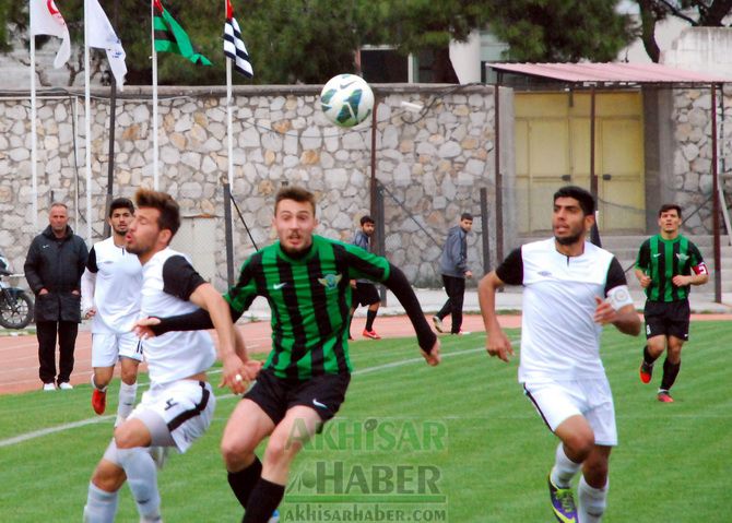 Akhisarlı Gençler, Nazilli'yi 2-1 Mağlup Etti