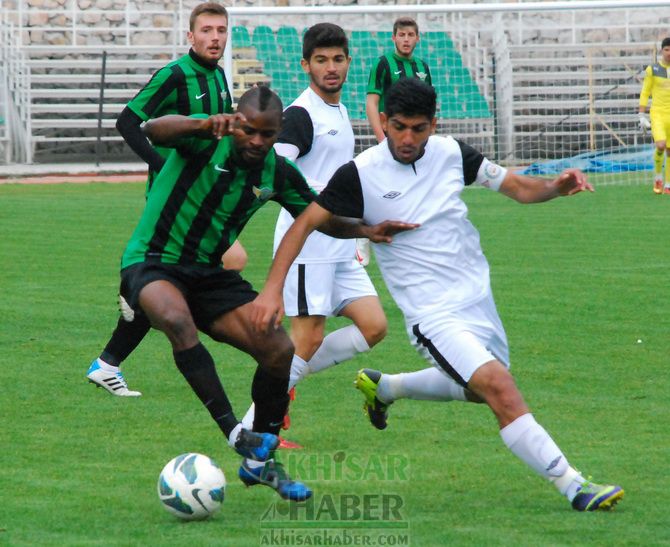 Akhisarlı Gençler, Nazilli'yi 2-1 Mağlup Etti