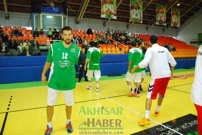 Akhisarlı Devler, Final’i 9 Farkla Geçti