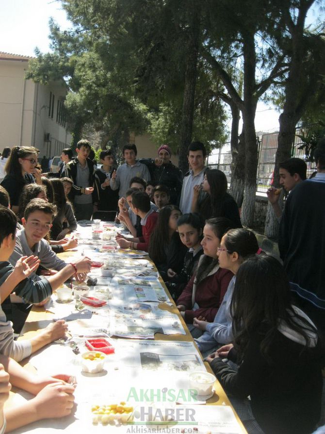 Çağlak Anadolu Lisesi Şehitlerimiz İçin Lokma Hayrı Yaptı