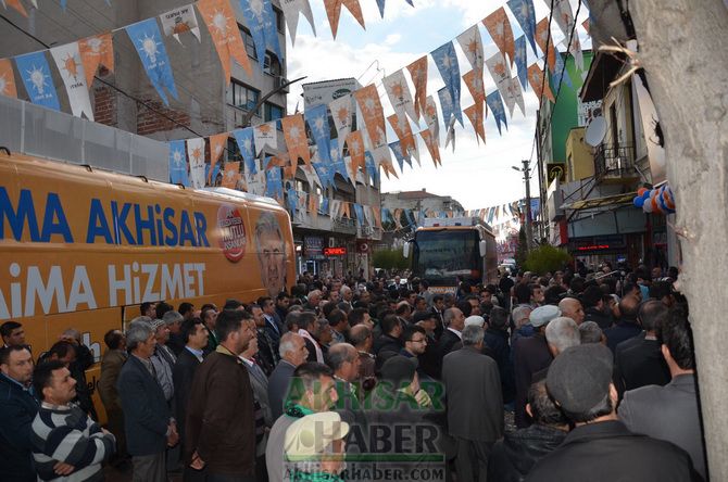 Spor Bakanı Kılıç, AK Parti Seçim Bürosunu Açtı