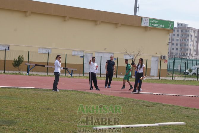 Bin 500 Metrede Birinci Oldu