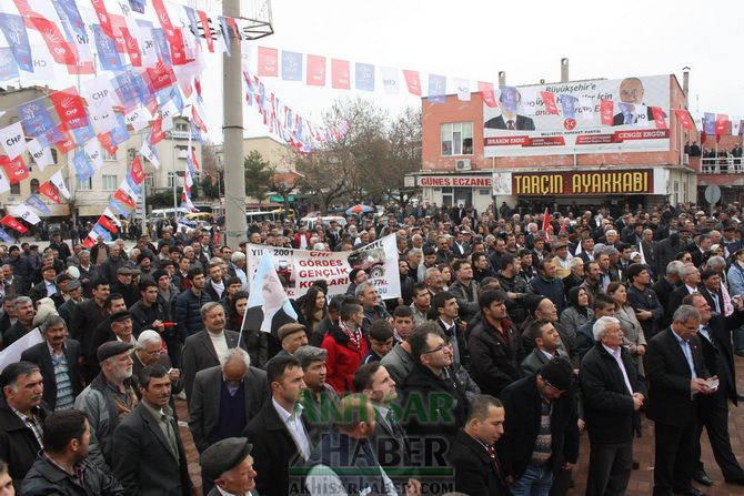 Gördes'te Özgür Özel Fırtınası