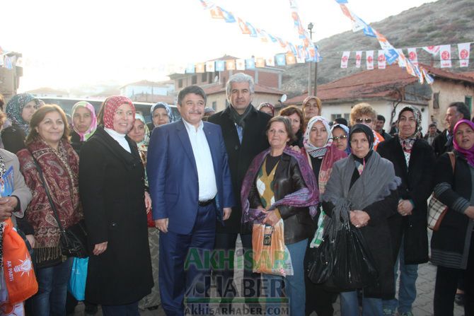 AK Parti Adayları Tanrıverdi ve Hızlı, Dağderelilerle Buluştu