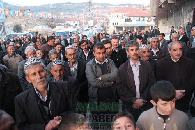 AK Parti Adayları Tanrıverdi ve Hızlı, Dağderelilerle Buluştu