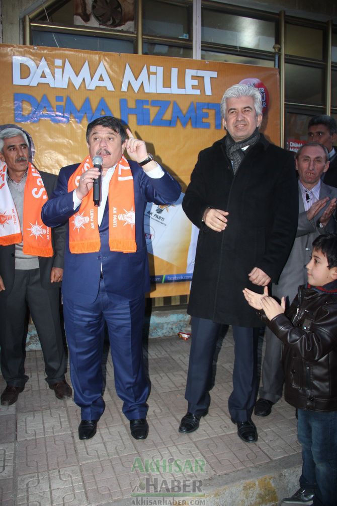 AK Parti Adayları Tanrıverdi ve Hızlı, Dağderelilerle Buluştu