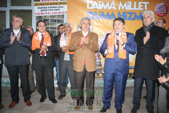 AK Parti Adayları Tanrıverdi ve Hızlı, Dağderelilerle Buluştu