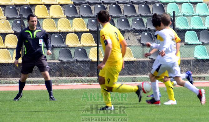 U-15 Türkiye Şampiyonasında, İlk Gün Maçlarında Damlaspor ve Sultanbeyli Rakiplerini Yendi 