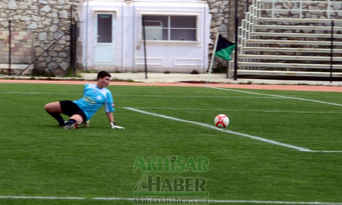 U-15 Türkiye Şampiyonasında, İlk Gün Maçlarında Damlaspor ve Sultanbeyli Rakiplerini Yendi 