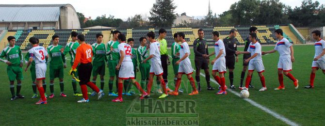 U-15 Türkiye Şampiyonasında, İlk Gün Maçlarında Damlaspor ve Sultanbeyli Rakiplerini Yendi 