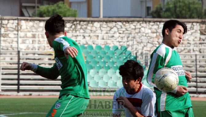 U-15 Türkiye Şampiyonasında, İlk Gün Maçlarında Damlaspor ve Sultanbeyli Rakiplerini Yendi 