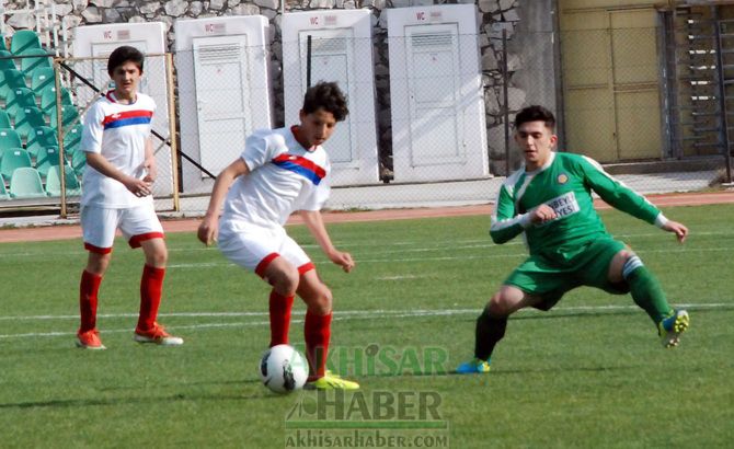 U-15 Türkiye Şampiyonasında, İlk Gün Maçlarında Damlaspor ve Sultanbeyli Rakiplerini Yendi 