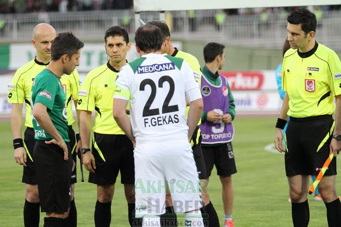 Akhisar Deplasmanında vurgun yedi 4-0