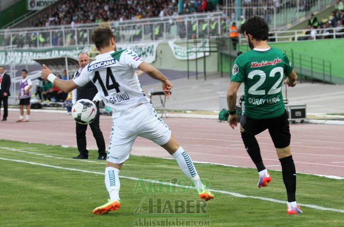 Akhisar Deplasmanında vurgun yedi 4-0