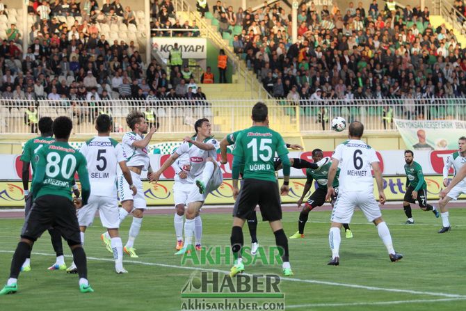 Akhisar Deplasmanında vurgun yedi 4-0