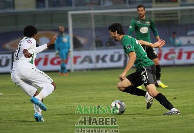 Akhisar Deplasmanında vurgun yedi 4-0