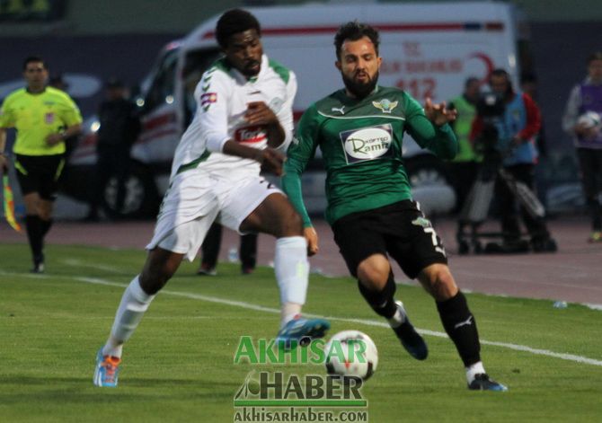 Akhisar Deplasmanında vurgun yedi 4-0