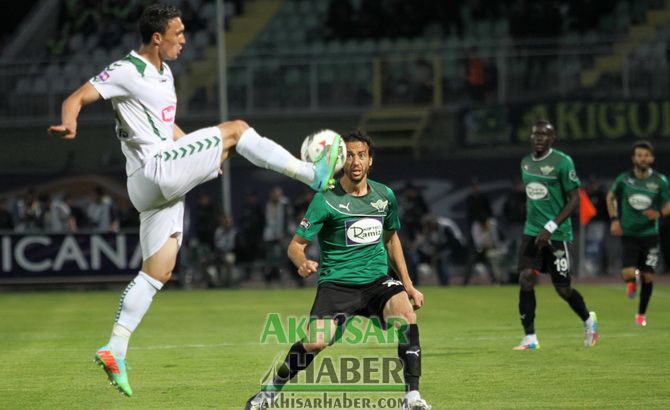 Akhisar Deplasmanında vurgun yedi 4-0