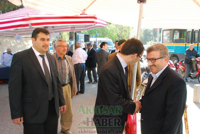 Gülbahçe, Hasbahçe, Gülbahar ve Yıldız Öğrenci Yurtları Hayır Çarşısına İlgi Yoğun Oldu