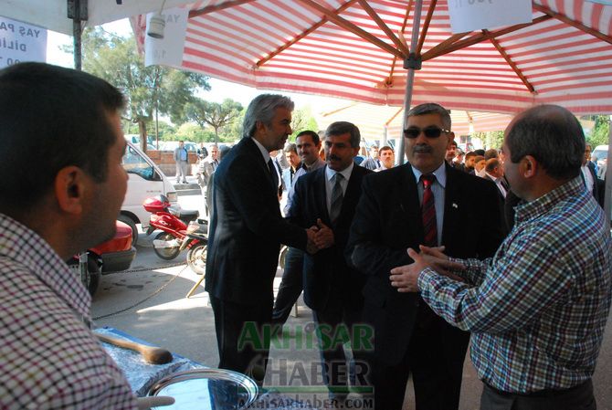 Gülbahçe, Hasbahçe, Gülbahar ve Yıldız Öğrenci Yurtları Hayır Çarşısına İlgi Yoğun Oldu